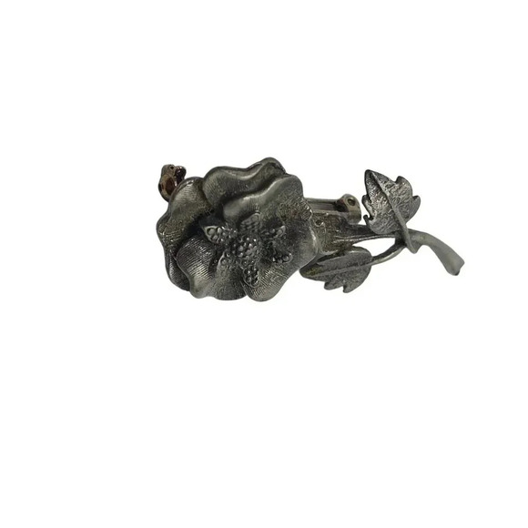 Whimsical Textured Flower Brooch Pin Silver Tone Vintage - Picture 2 of 4